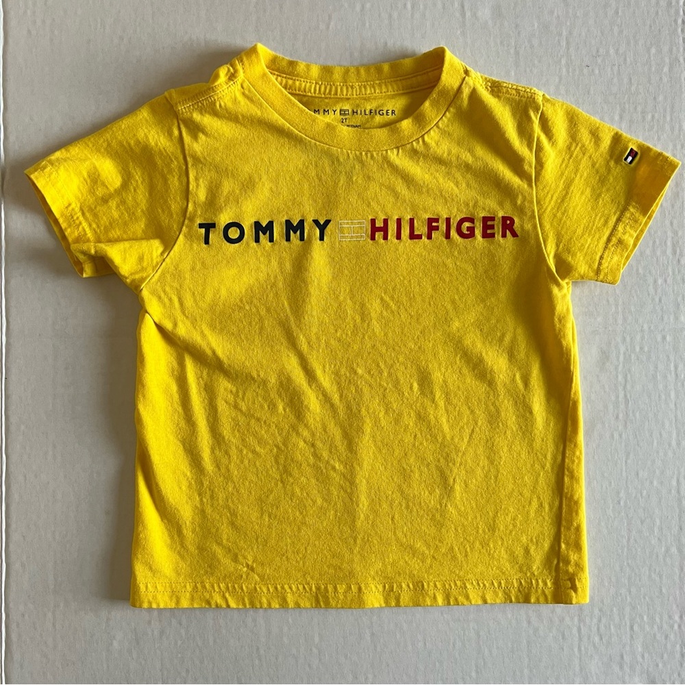 Tommy Hilfiger Yellow Toddler Short Sleeve size 2T